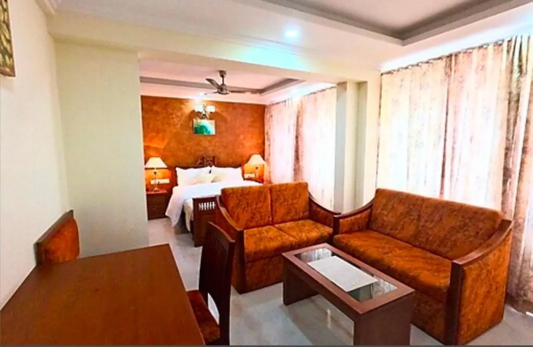 Himalaya Hotel Alappuzha